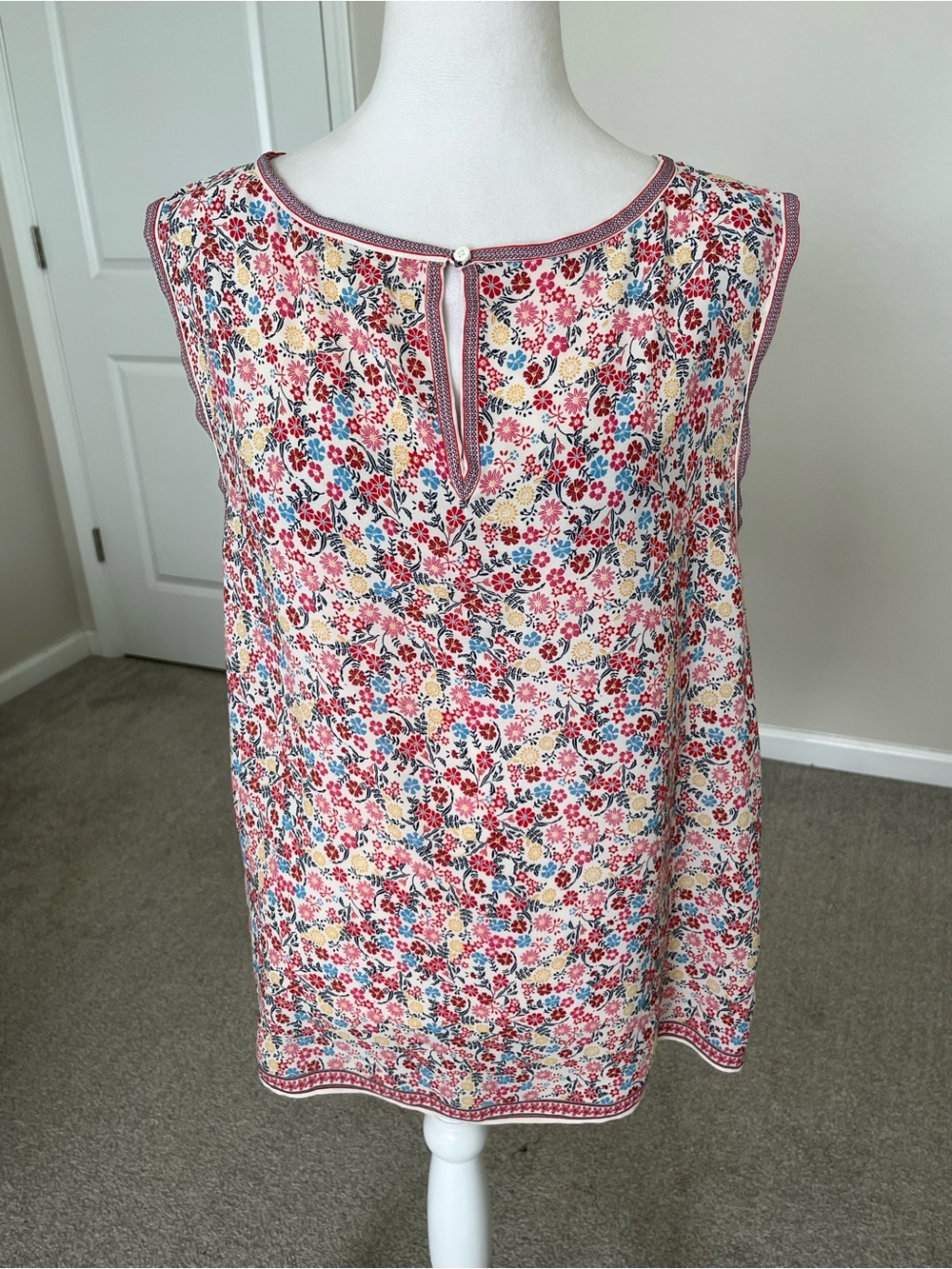 NWOT Max Studio Pink Multicolor Floral Sleeveless Top Size XL